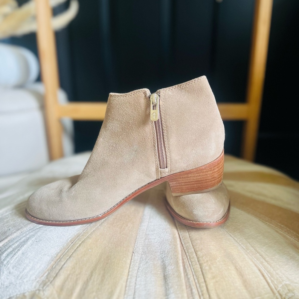 ANTONIO MELANI Suede Tan Ankle Booties